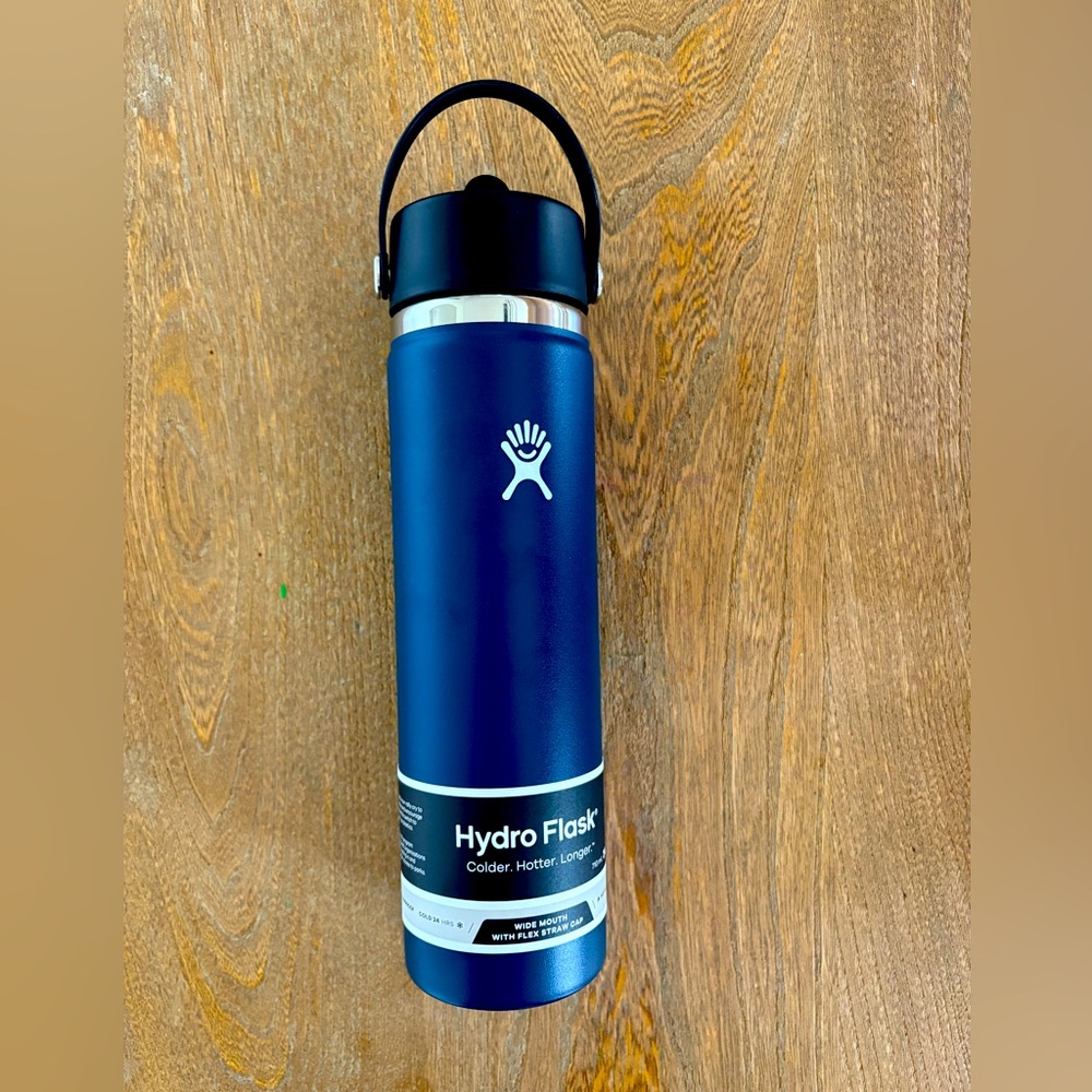 New Hydro Flask 24 oz water bottle! Perfect for back to school.